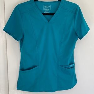 Cherokee Workwear Revolution scrub top in xsmall petite